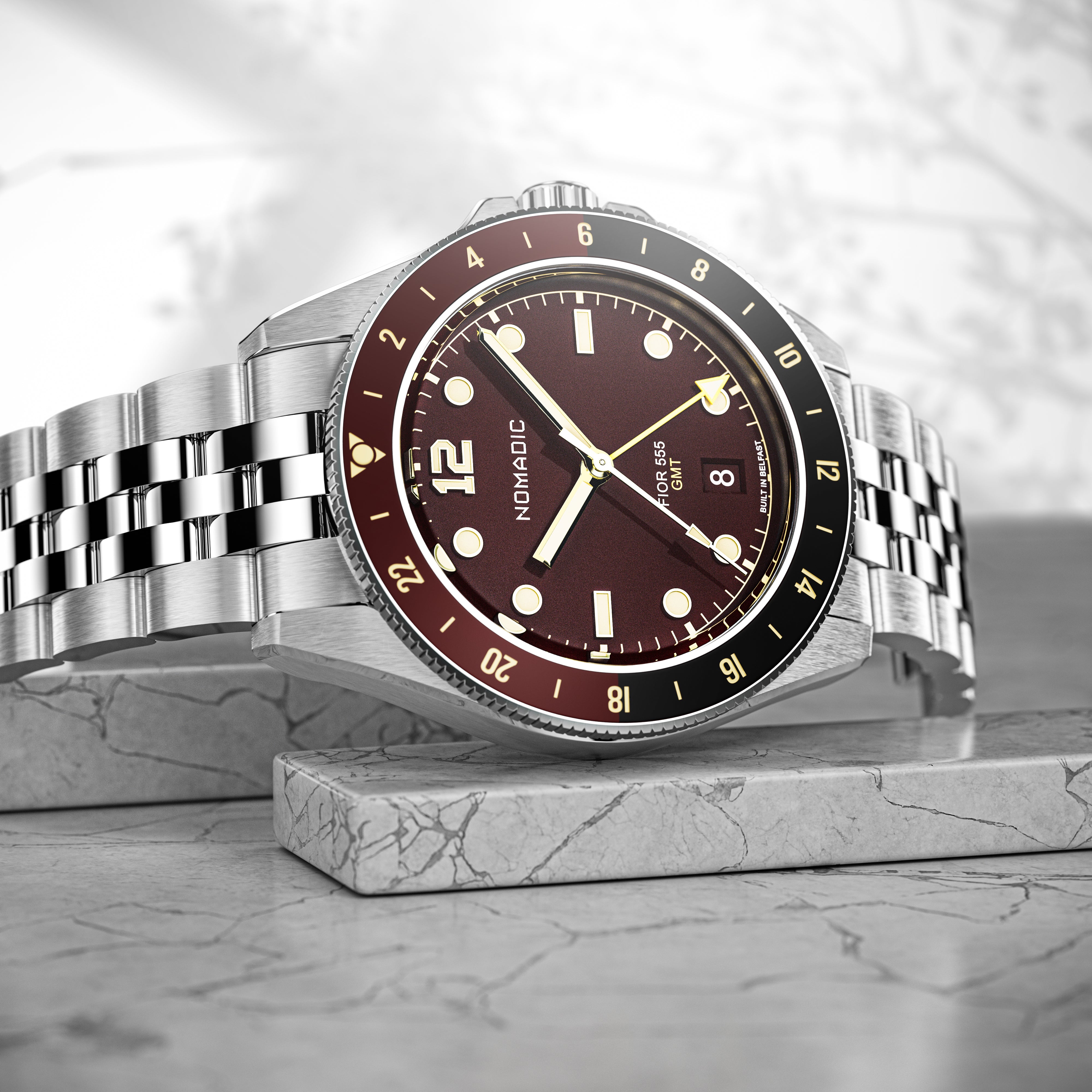 Fíor 555 - GMT Watch (41mm) - Crimson Dawn