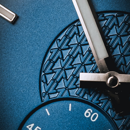 Cíor 928 - Ocean Blue with diamonds - Luxury Sports Watch (36mm)